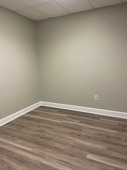 More Photos Of 179-191 Donmoor Ct, Garner Light Manufacturing For Lease