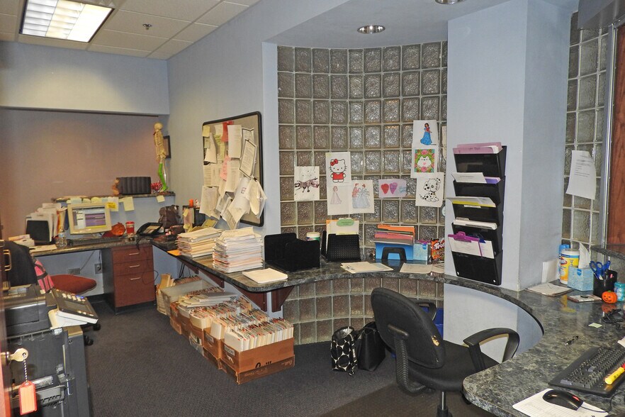 More Photos Of 3330 W 177th St, Hazel Crest Medical For Sale