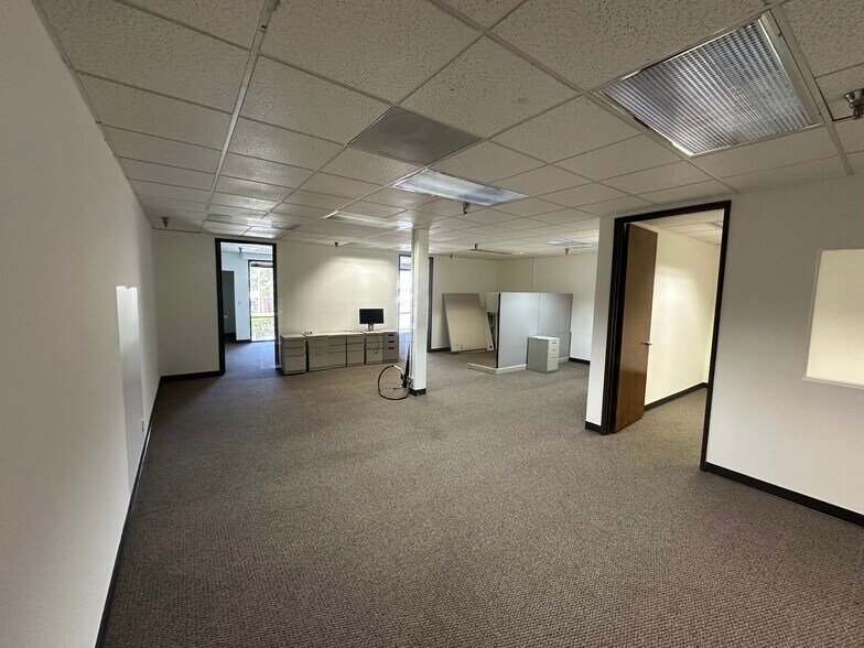 More Photos Of 1855 W Katella Ave, Orange Office Residential For Lease