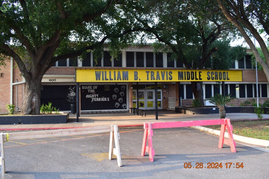 More Photos Of 819 S 9th St, McAllen Land For Sale