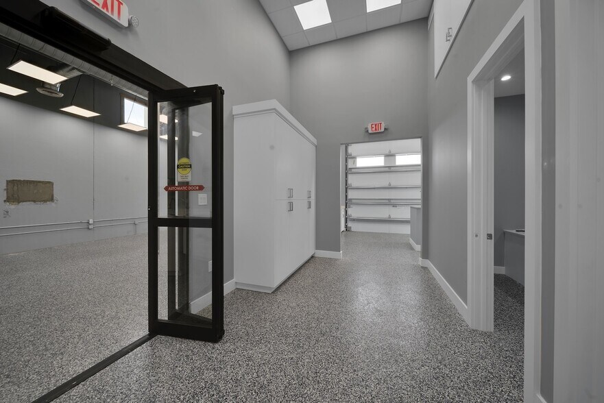 More Photos Of 6061 NE 14th Ave, Fort Lauderdale Medical For Lease