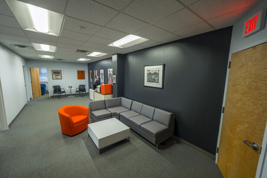 More Photos Of 65 Harristown Rd, Glen Rock Office For Lease