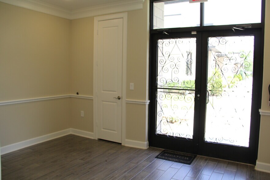 More Photos Of 12930 Dairy Ashford Rd, Sugar Land Medical For Lease