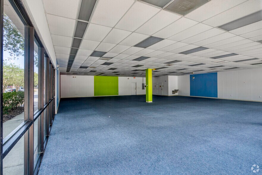 More Photos Of 1930 State Route 60 E, Valrico Unknown For Lease