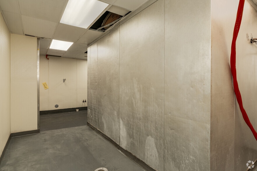 More Photos Of 1930 Sardis Rd N, Charlotte Fast Food For Sale