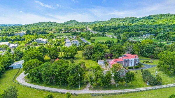 More Photos Of 1112 Franklin Rd, Brentwood Specialty For Sale