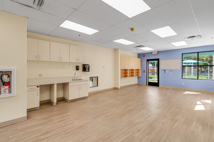 More Photos Of 1151 W Ray Rd, Chandler Daycare Center For Sale