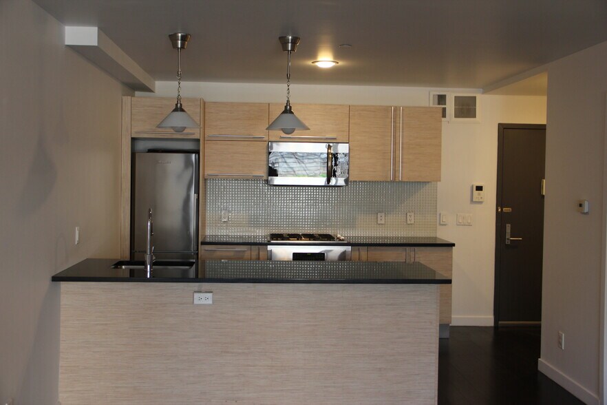 More Photos Of 93 Herbert St, Brooklyn Apartments For Sale