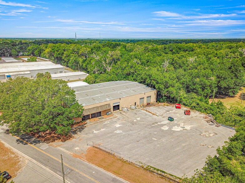More Photos Of 1031 NE 16th St, Ocala Manufacturing For Lease