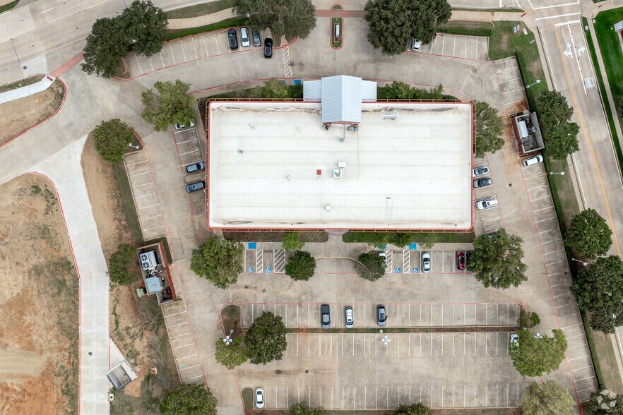 More Photos Of 3101 Churchill Dr, Flower Mound Medical For Lease