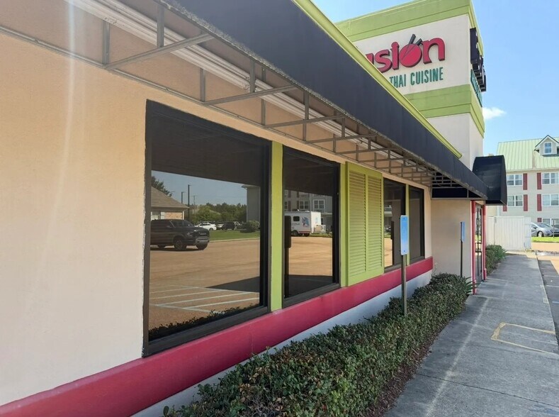 More Photos Of 1002 Treetops Blvd, Flowood Fast Food For Sale