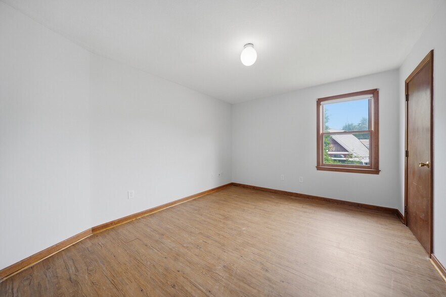 More Photos Of 61 B St, Manchester Multifamily For Sale