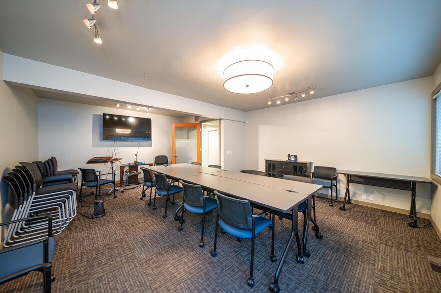 More Photos Of 1400 Broadway, Bellingham Office For Lease