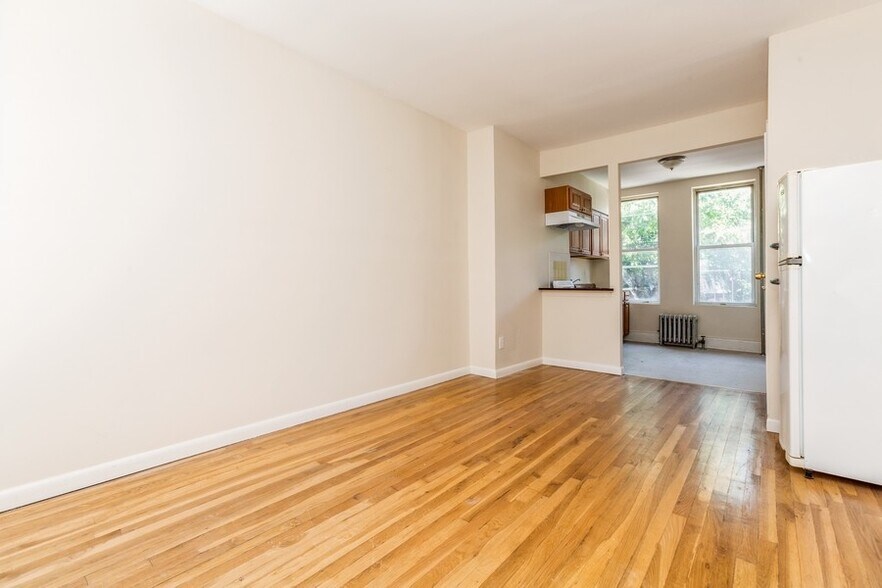 More Photos Of 4132 53rd St, Woodside Apartments For Sale