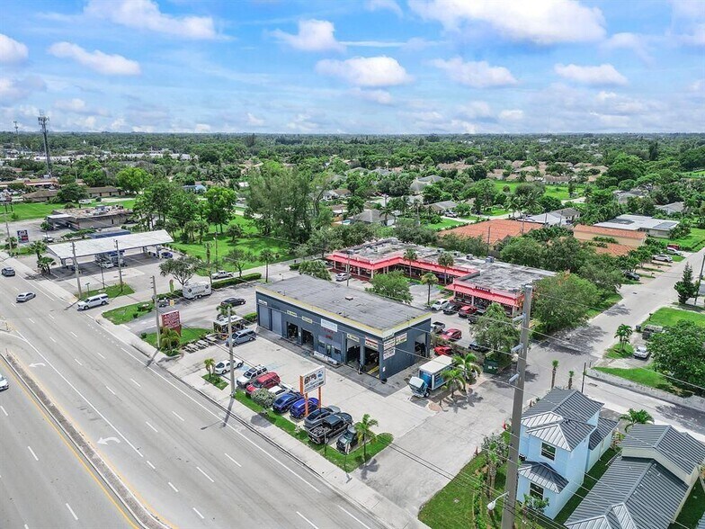 More Photos Of 3593 S Military Trl, Lake Worth Auto Repair For Lease