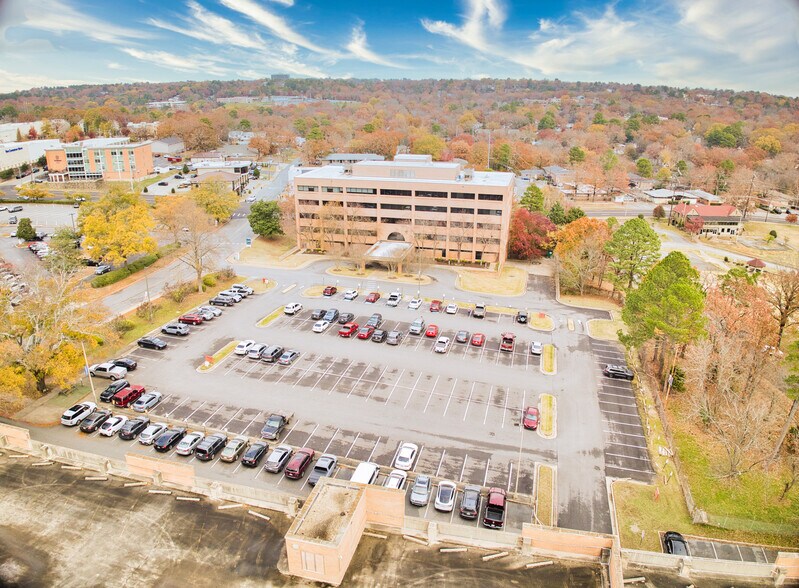 More Photos Of 5 Saint Vincent Cir, Little Rock Medical For Lease