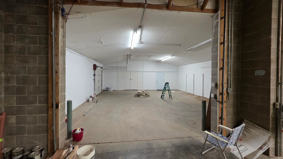 More Photos Of 69-75 Sunflower Rd, Colorado Springs Warehouse For Lease
