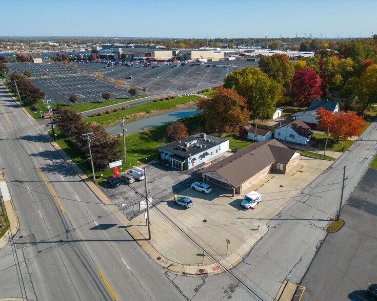 More Photos Of 10545 Northfield Rd, Northfield Veterinarian Kennel For Sale