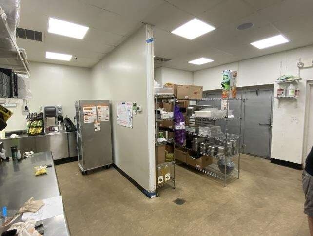 More Photos Of 918 S Mechanic St, Pendleton General Retail For Sale