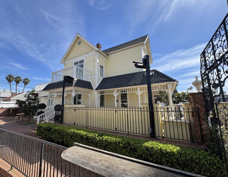 More Photos Of , Oceanside General Retail For Sale