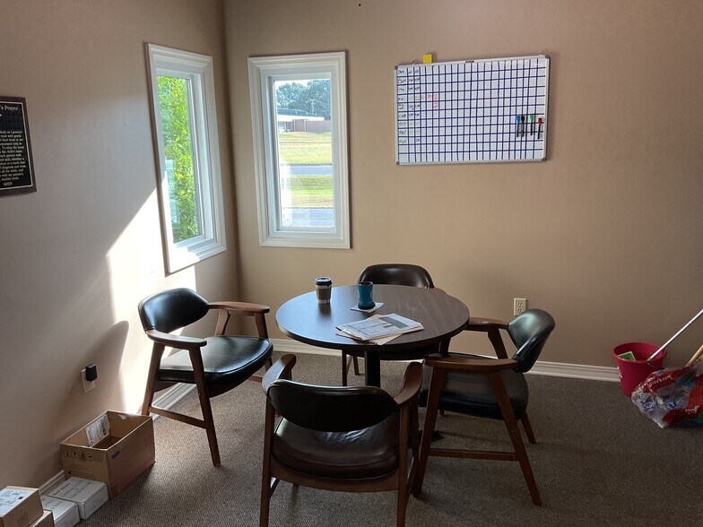 More Photos Of 1666 S Forest Ave, Luverne Medical For Sale