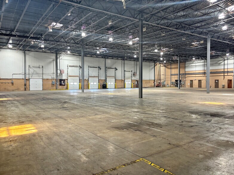 More Photos Of 1 Hawk Ct, Swedesboro Distribution For Lease