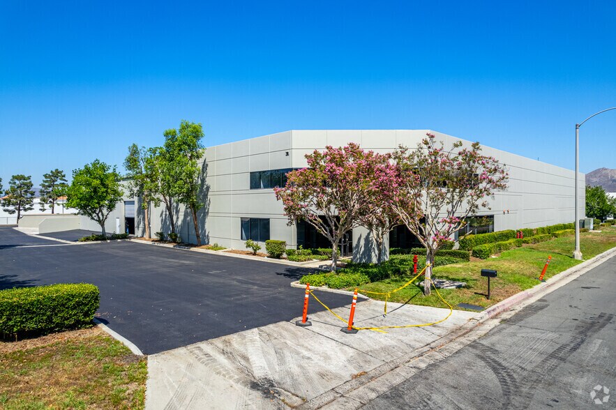 More Photos Of 1141 California Ave, Corona Warehouse For Sale