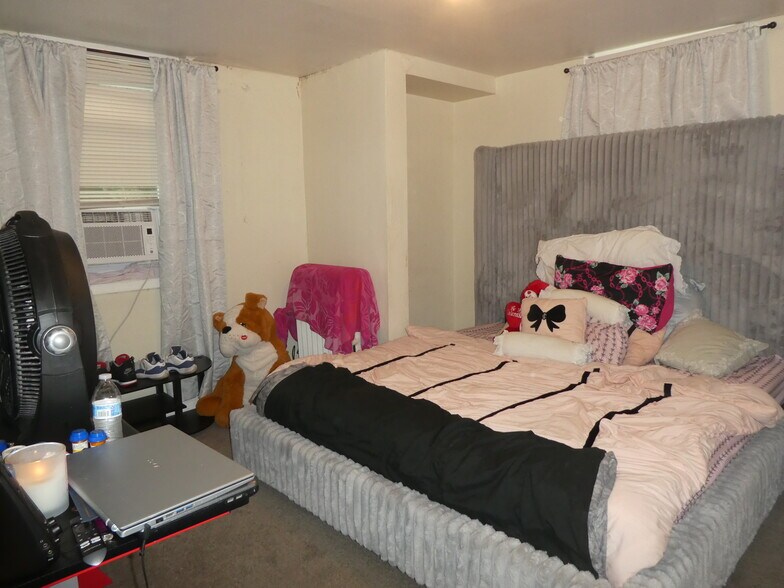 More Photos Of , Philadelphia Unknown For Sale