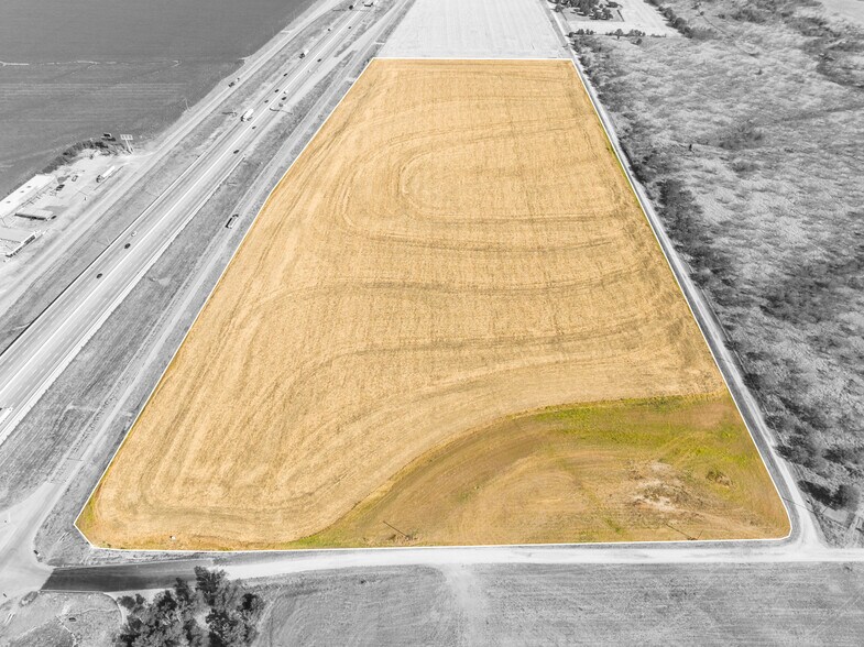 More Photos Of I-35 W / HCR 3115, Abbott Land For Sale