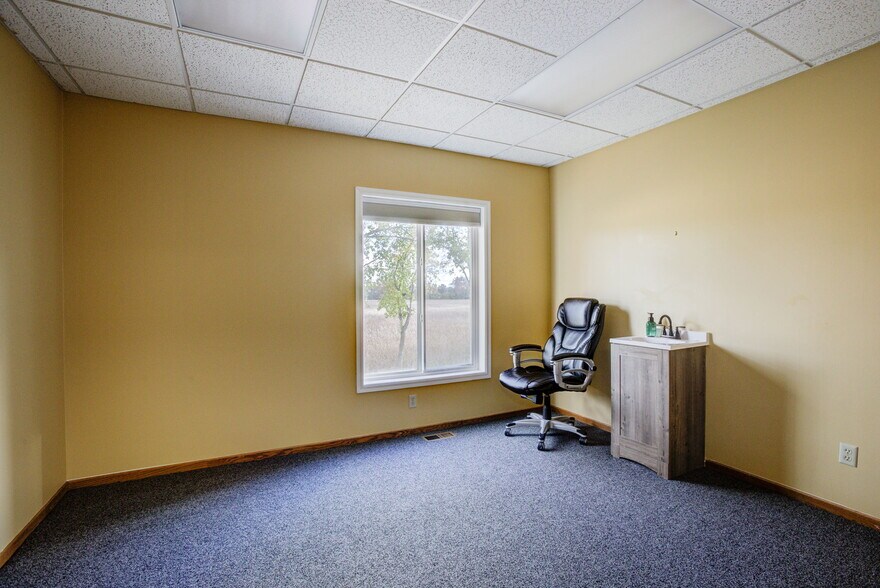 More Photos Of 2434 Commerce Blvd, Mound Office For Sale