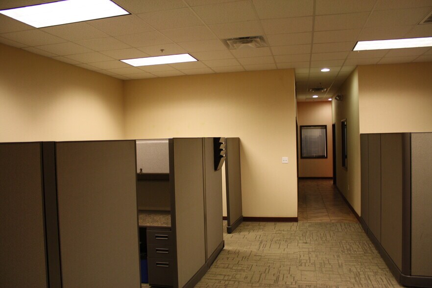 More Photos Of 3048 N Cessna Ave, Casa Grande Warehouse For Lease