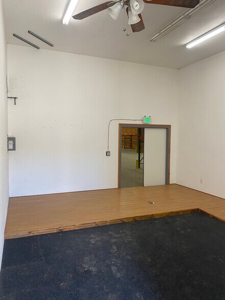 More Photos Of 3042 S Big Lake Rd, Wasilla Specialty For Lease