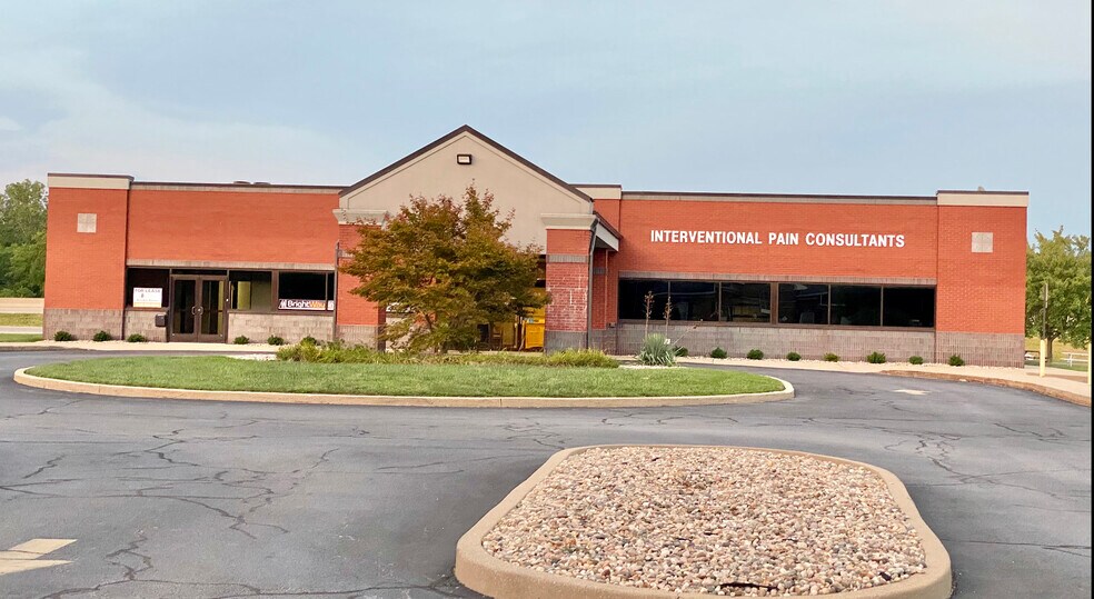 More Photos Of 3 Professional Dr, Alton Office For Lease