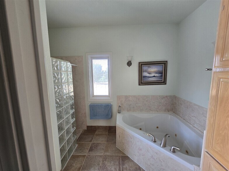 More Photos Of 543 County Road 4620, Kempner Land For Sale