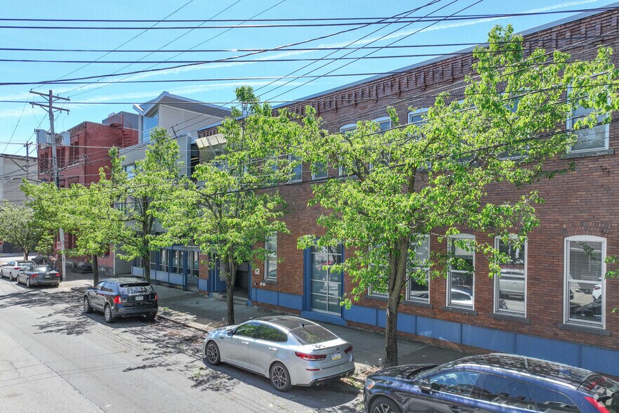 More Photos Of 2516 Jane St, Pittsburgh Office For Lease