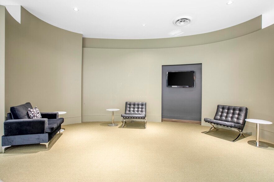 More Photos Of 895 Dove St, Newport Beach Coworking Space