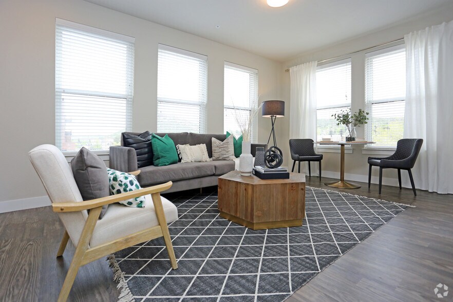 More Photos Of 115 wilcox St, Castle Rock Apartments For Lease
