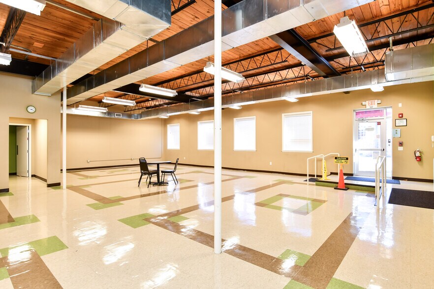 More Photos Of 429 N Main St, Greenville Office Residential For Sale