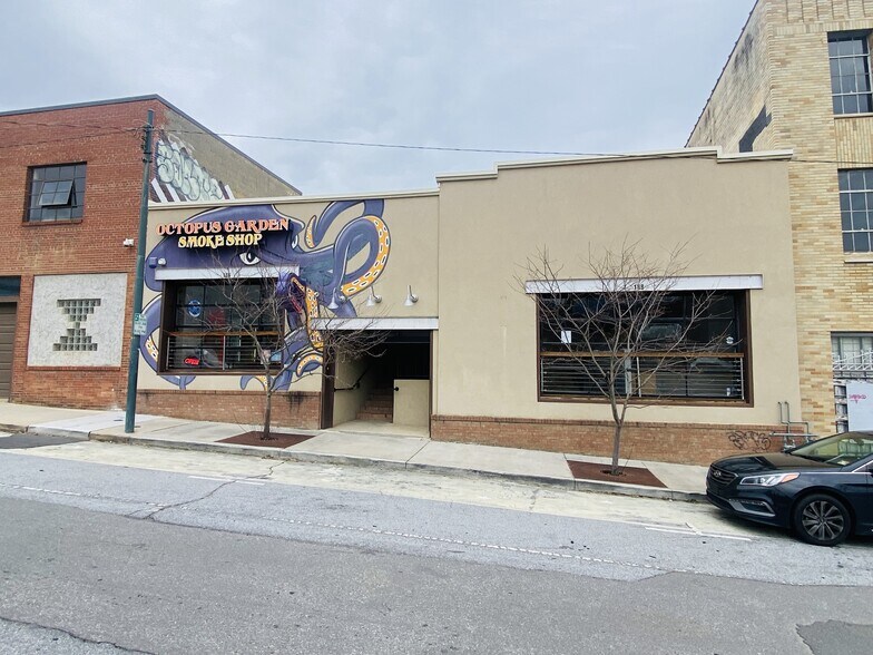 Primary Photo Of 188 Coxe Ave, Asheville Showroom For Lease