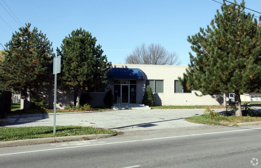 More Photos Of 1718 Lafayette Rd, Indianapolis Flex For Sale