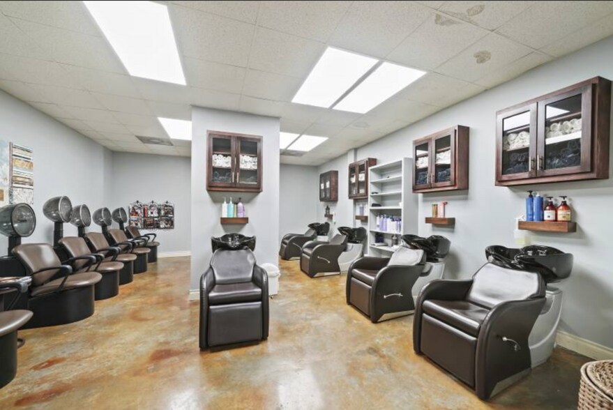 More Photos Of 21720 Highland Knolls Dr, Katy Freestanding For Lease