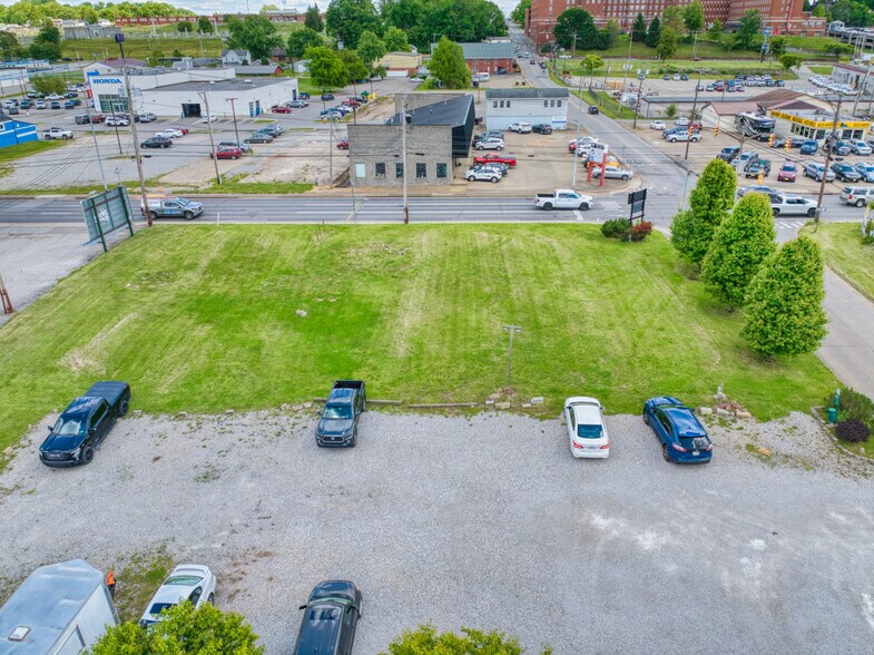 More Photos Of 1903 Garfield, Parkersburg Land For Lease