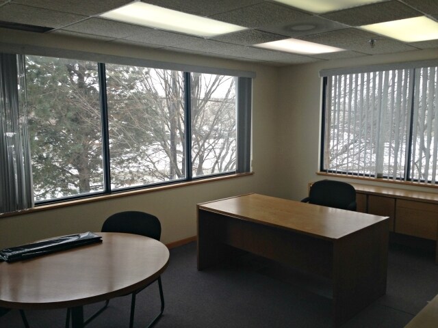 More Photos Of 570 Oakwood Rd, Lake Zurich Light Distribution For Sale