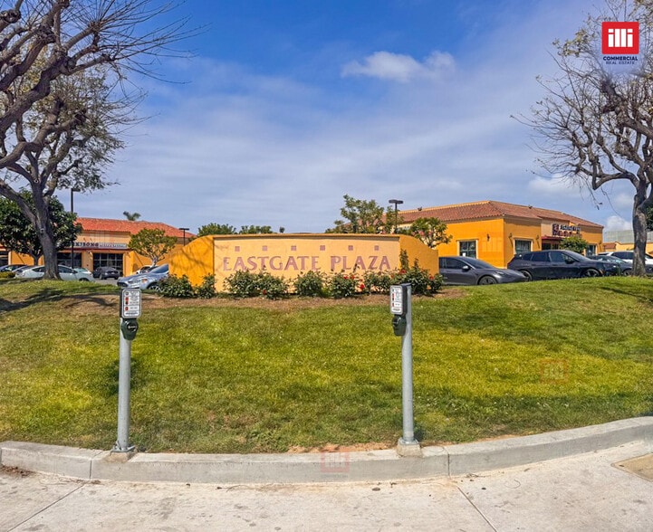 More Photos Of 1725-1757 W Carson St, Torrance Unknown For Lease