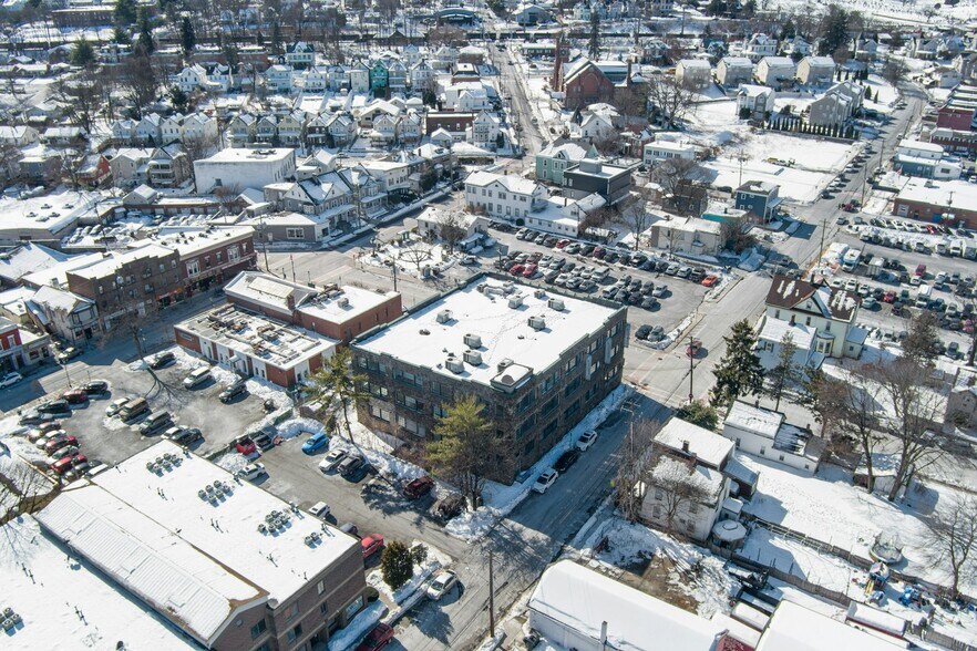 More Photos Of 31 W Broad St, Haverstraw Office For Lease