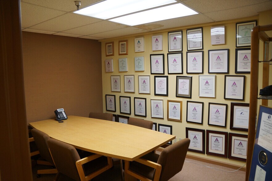 More Photos Of 400 Executive Center Dr, West Palm Beach Medical For Sale