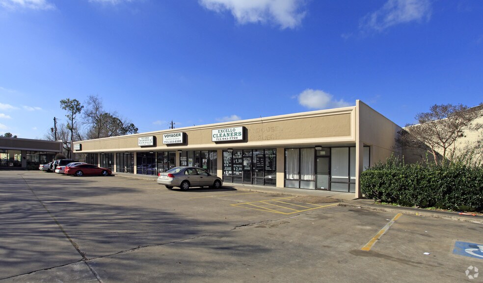 Primary Photo Of 9820-9930 Windmill Lakes, Houston Unknown For Lease