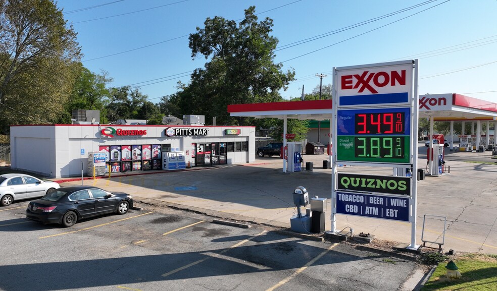 More Photos Of 310 S Greer Blvd, Pittsburg Service Station For Sale