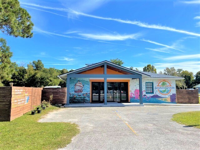 More Photos Of 1421 S 10th St, Fernandina Beach Freestanding For Sale