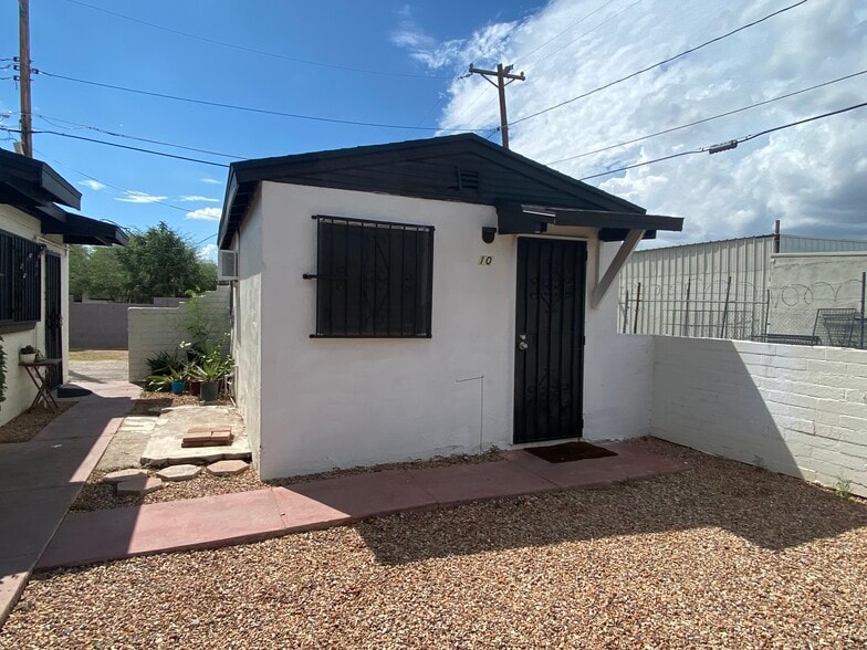 More Photos Of 120 E 33rd St, Tucson Apartments For Sale